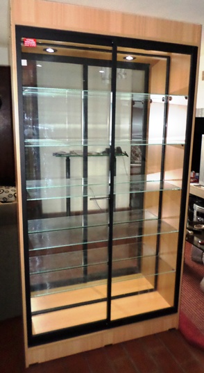 Vitrina Mural Coihue - Vitrinas Vergara